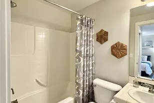 2138 N 113th St, Seattle, WA 98133 - Photo 26