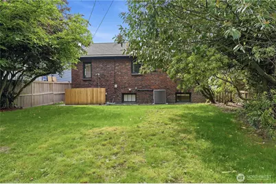 7550 21st Avenue NE, Seattle, WA 98115 - Photo 28