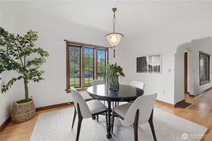 7550 21st Ave NE, Seattle, WA 98115 - Photo 10