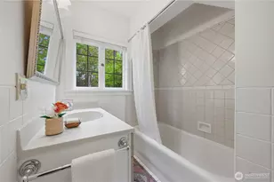 7550 21st Ave NE, Seattle, WA 98115 - Photo 16