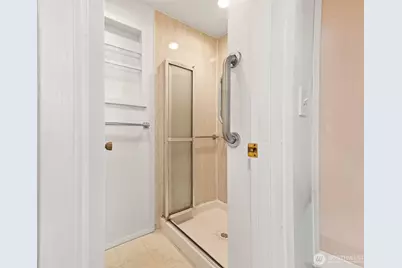 5615 Maltby Road, Woodinville, WA 98072 - Photo 18