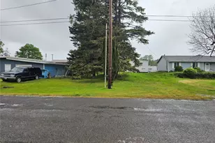 607 N 2nd St, Westport, WA 98595 - Photo 1