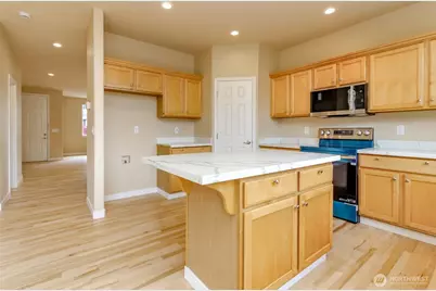 17837 110th Place SE, Renton, WA 98055 - Photo 8