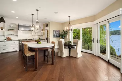 2033 E Lake Sammamish Parkway NE, Sammamish, WA 98074 - Photo 6