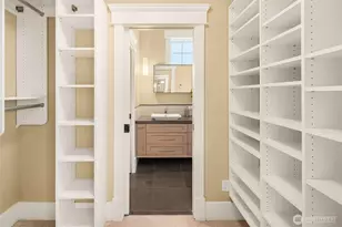 2033 E Lake Sammamish Pkwy NE, Sammamish, WA 98074 - Photo 14