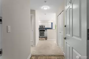 2530 15th Ave W, Seattle, WA 98119 - Photo 18