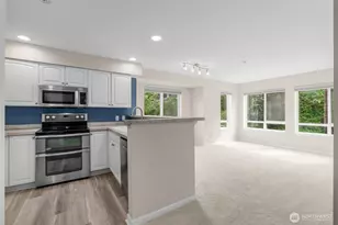 2530 15th Ave W, Seattle, WA 98119 - Photo 8