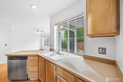 7608 145th Avenue Ct E, Sumner, WA 98390 - Photo 12