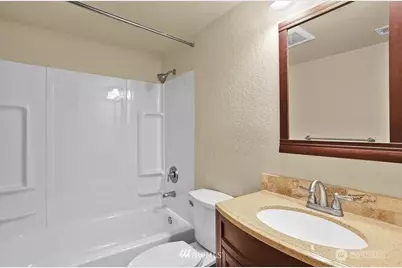 14331 124th Avenue NE #C33, Kirkland, WA 98034 - Photo 10