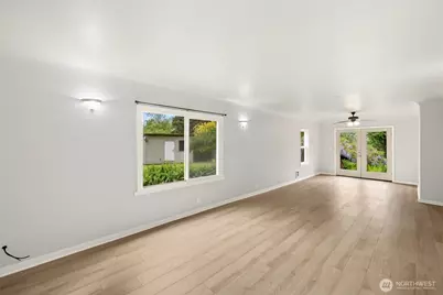 11513 Jovita Blvd E, Edgewood, WA 98372 - Photo 4