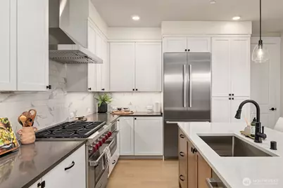 14802 NE 149th Place #20, Woodinville, WA 98072 - Photo 10