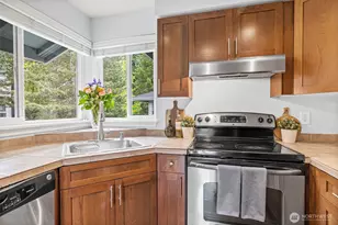 3915 SE 243rd Pl SE, Bothell, WA 98021 - Photo 14