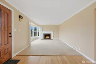 3217 36th Ave W, Seattle, WA 98199 - Photo 4