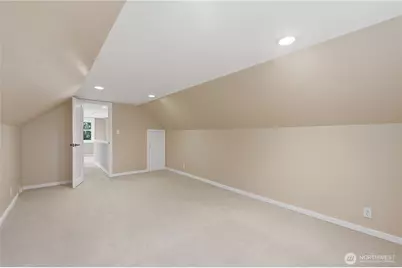 3217 36th Avenue W, Seattle, WA 98199 - Photo 18