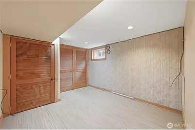 3217 36th Avenue W, Seattle, WA 98199 - Photo 28