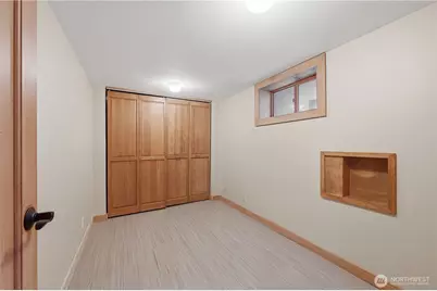 3217 36th Avenue W, Seattle, WA 98199 - Photo 26