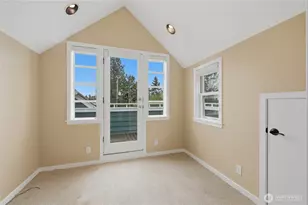 3217 36th Ave W, Seattle, WA 98199 - Photo 22