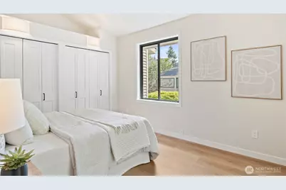 1400 Bellevue Way SE #1, Bellevue, WA 98004 - Photo 26