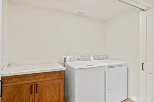 1400 Bellevue Way SE, Bellevue, WA 98004 - Photo 36