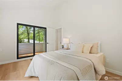 1400 Bellevue Way SE #1, Bellevue, WA 98004 - Photo 28