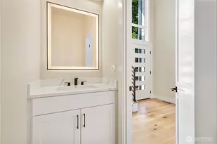 12642 NE 80th St, Kirkland, WA 98033 - Photo 10
