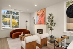 14033 Densmore Ave N, Seattle, WA 98133 - Photo 2