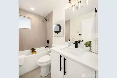 319 NW 87th Street #B, Seattle, WA 98117 - Photo 10