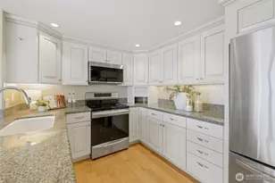 3016 N Narrows Dr, Tacoma, WA 98407 - Photo 10