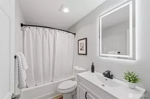 13731 SE 258th Pl, Kent, WA 98042 - Photo 16