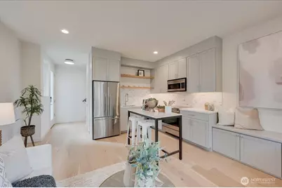 13540 39th Avenue NE #A, Seattle, WA 98125 - Photo 2
