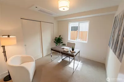 13540 39th Avenue NE #B, Seattle, WA 98125 - Photo 4