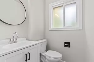 418 S 190th St, Burien, WA 98148 - Photo 18