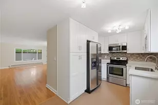 4324 Phinney Ave N, Seattle, WA 98103 - Photo 22