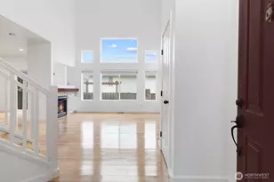 13332 SE 177th Ct, Renton, WA 98058 - Photo 2