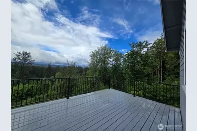 410 Studebaker Spur 1, Castle Rock, WA 98611 - Photo 10