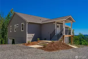 410 Studebaker Spur 1, Castle Rock, WA 98611 - Photo 1
