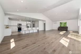 410 Studebaker Spur 1, Castle Rock, WA 98611 - Photo 6