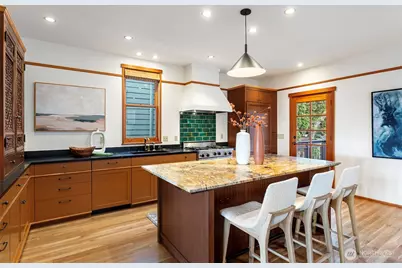 1524 10th Avenue W, Seattle, WA 98119 - Photo 14