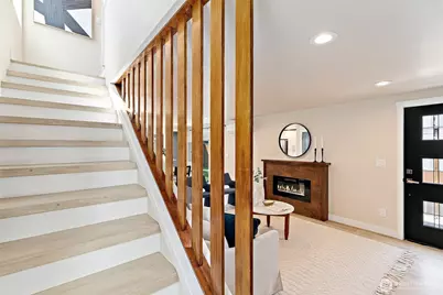 14338 Ashworth Avenue N #B, Seattle, WA 98133 - Photo 18