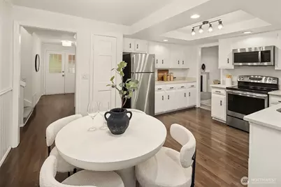 15003 NE 10th Place, Bellevue, WA 98007 - Photo 6