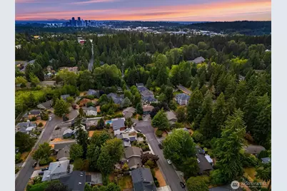 15003 NE 10th Place, Bellevue, WA 98007 - Photo 28