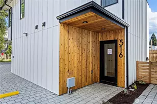 516 N 102nd St, Seattle, WA 98133 - Photo 4