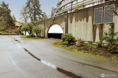 1910 Evergreen Park Drive SW #302, Olympia, WA 98502 - Photo 22
