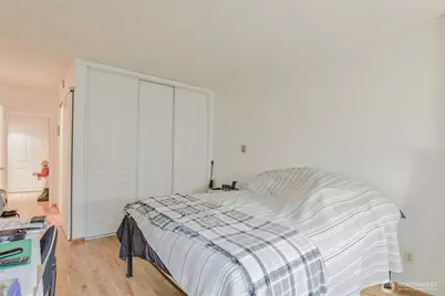 1910 Evergreen Park Drive SW #302, Olympia, WA 98502 - Photo 12