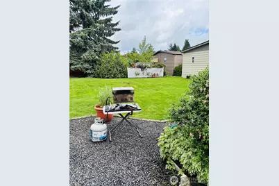 5900 64th Street NE #15, Marysville, WA 98270 - Photo 4