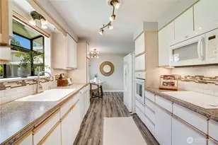 8802 41st St W, University Place, WA 98466 - Photo 18