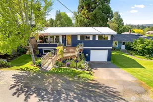 3836 NE 96th St, Seattle, WA 98115 - Photo 2