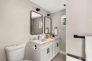 1402 N 136th St, Seattle, WA 98133 - Photo 16