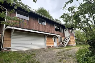 415 Adams St, Hoquiam, WA 98550 - Photo 1