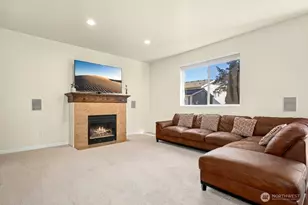 4915 NE 5th St, Renton, WA 98059 - Photo 6